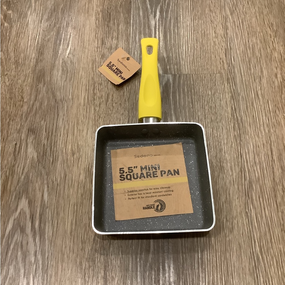 NWT, CUTE** - YELLOW Sedona 5.5" Mini Square Fry pan | OFFERS WELCOME!
